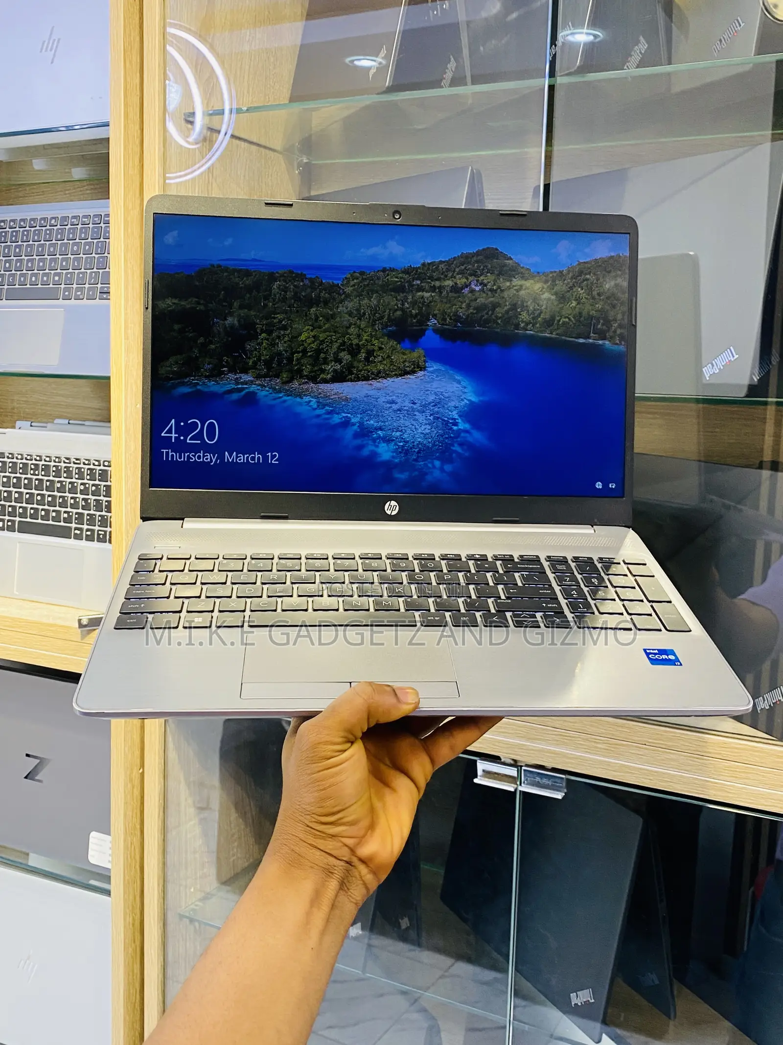 Laptop HP 250 G10 32GB Intel Core i7 SSD 512GB