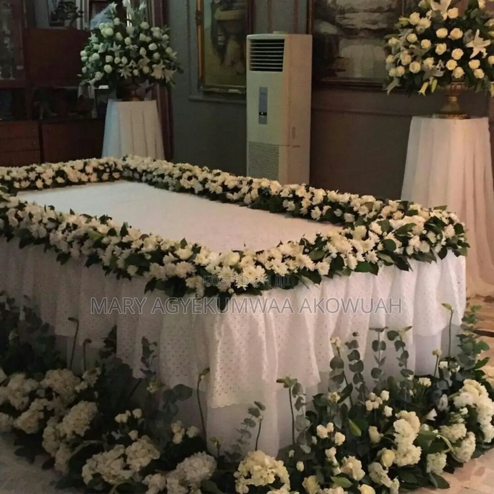 Around The Casket (Natural Artificial Flowers)