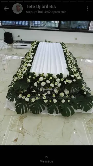 Around The Casket (Natural Artificial Flowers)