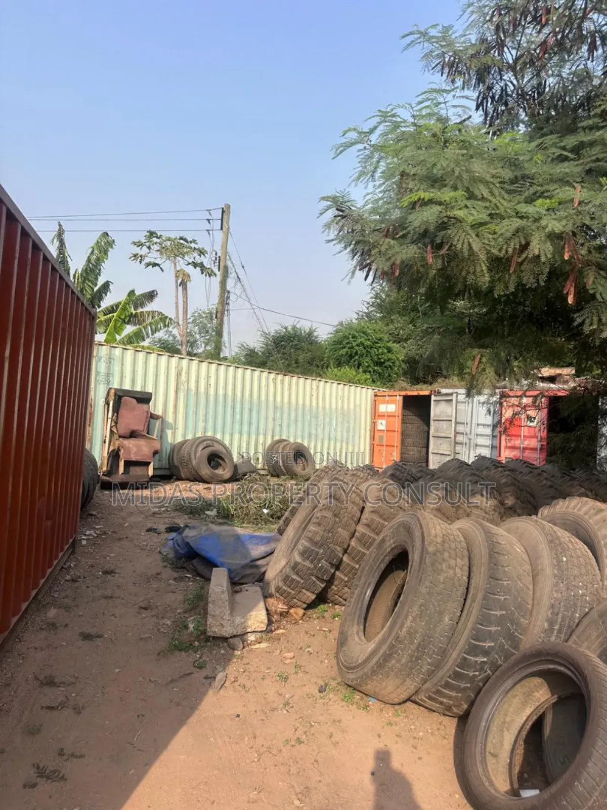 2 1⁄2 Road Side Land for Sale at Dome Achimota Highway