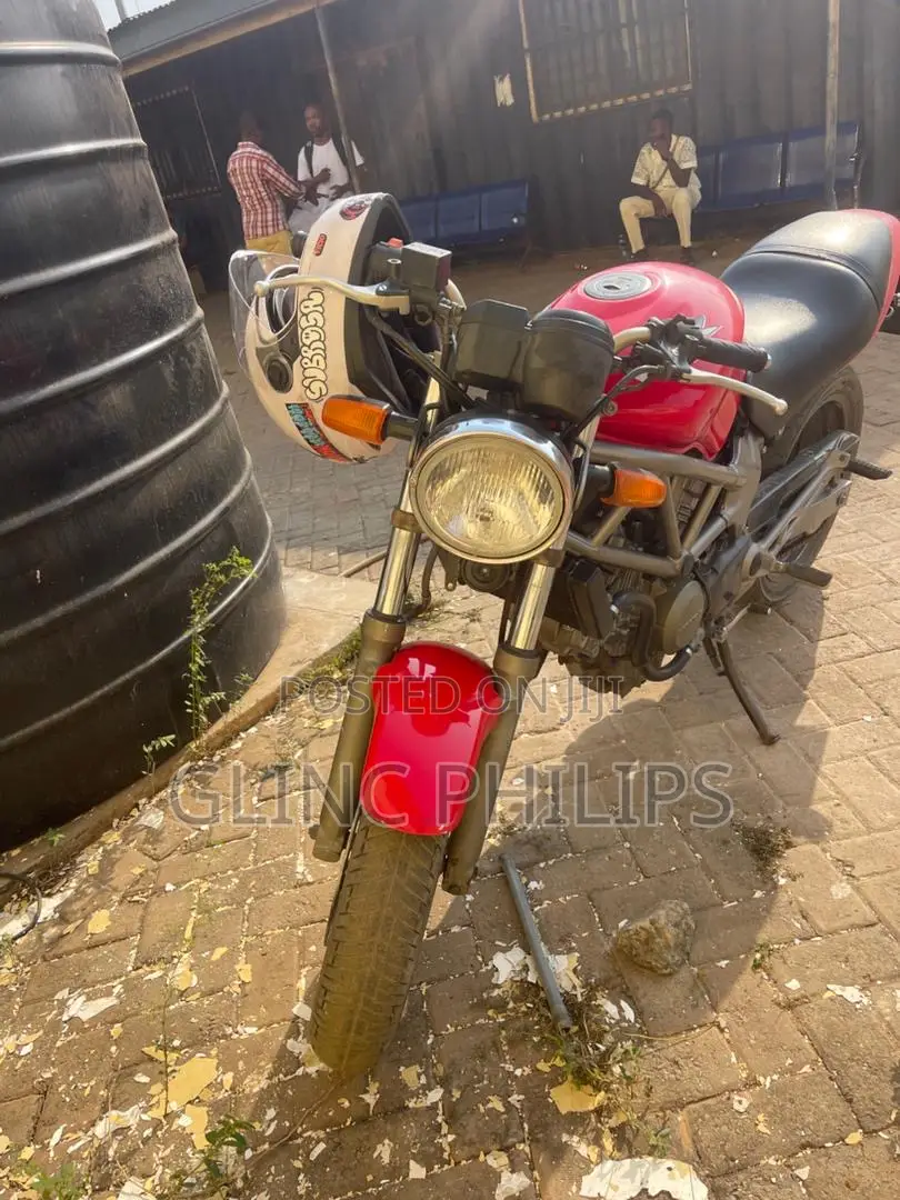 Honda 2025 Red