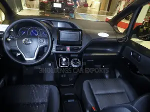 Toyota Voxy SV Premium 2014 Black