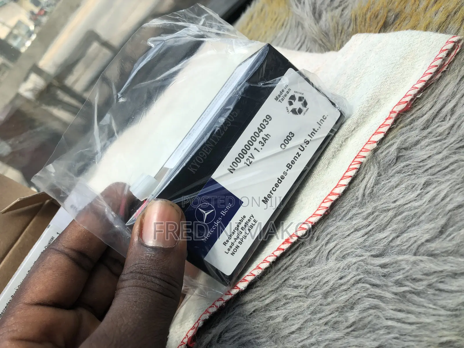 Mercedes Benz C300 Ml350 Gl350 1.2h 12v 12a Auxiliary Backup Battery