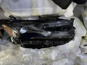 Toyota’S Camry 2024 Le Headlight