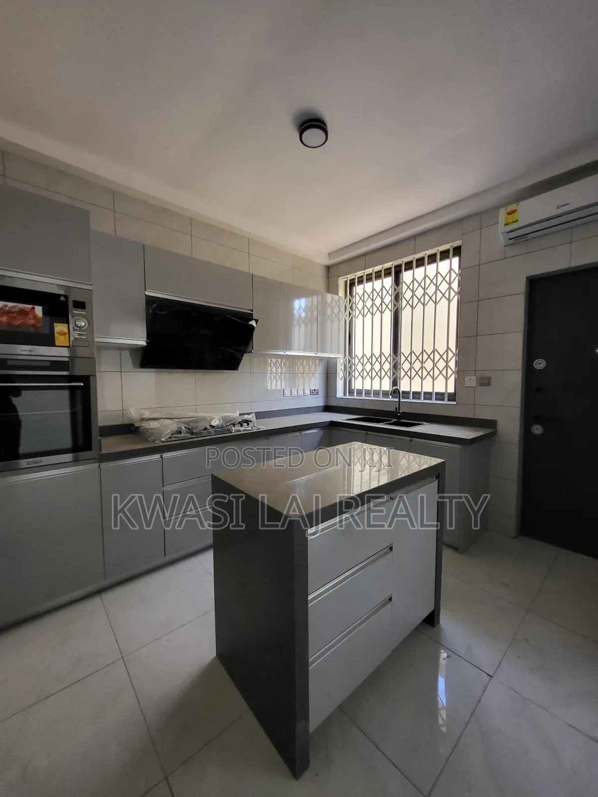 4bdrm House in Oyarifa for sale