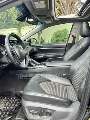Toyota Camry SE (2.5L 4cyl 8A) 2019 Black
