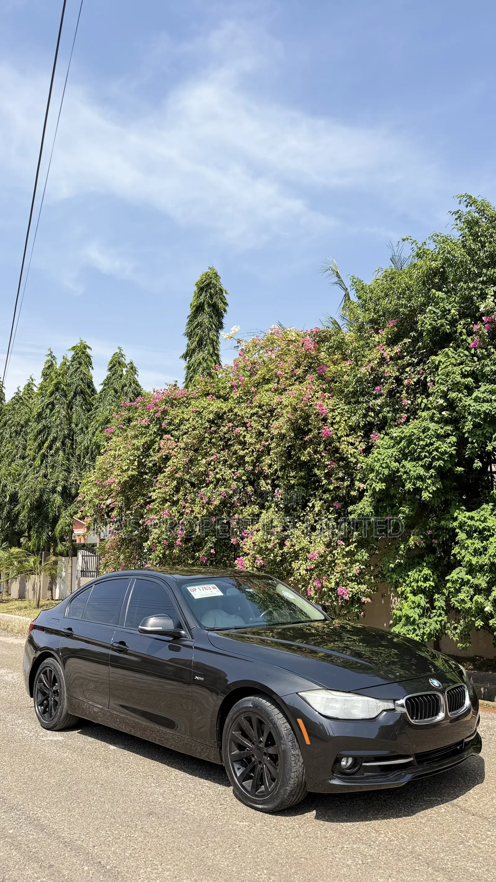 BMW 320i Sedan RWD 2014 Black