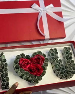Money Bouquets With Forals