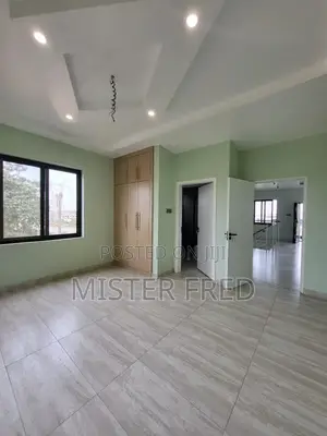 5bdrm House in Oyarifa for sale