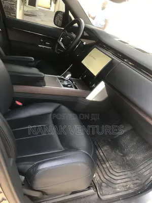 Land Rover Range Rover Vogue 2025 Black
