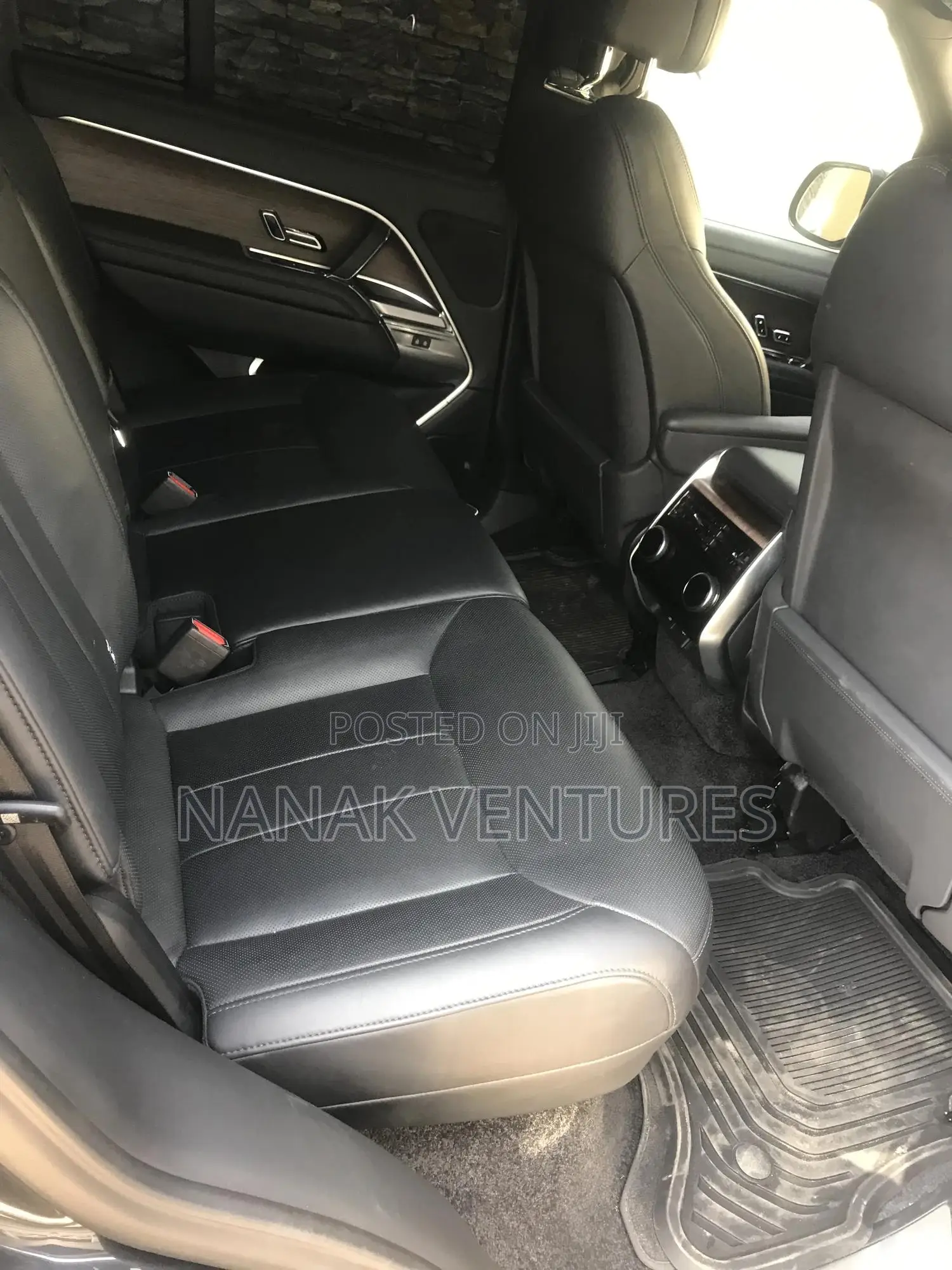 Land Rover Range Rover Vogue 2025 Black