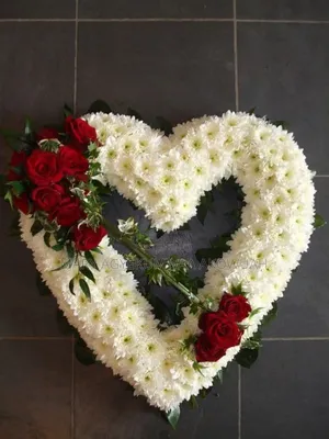 Natural and Artificial Wreath for Funerals