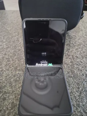 New Samsung Galaxy Z Flip7 256 GB Black