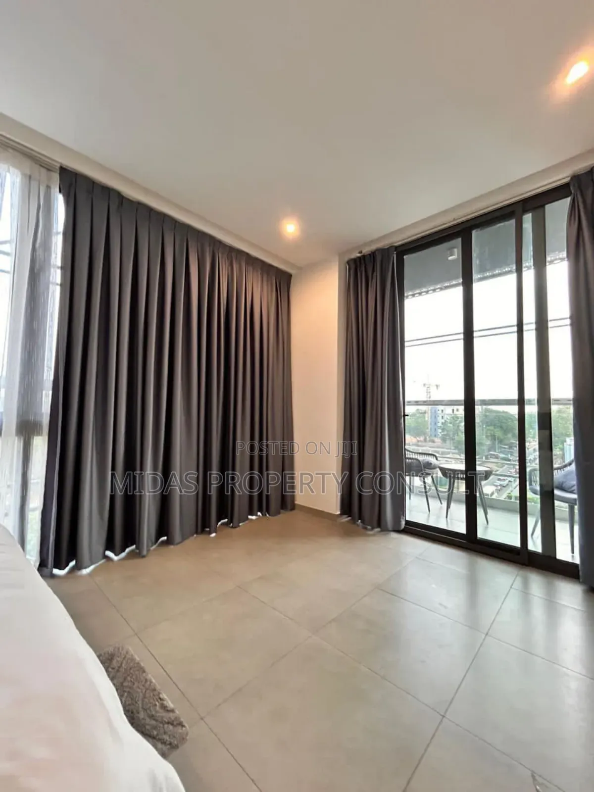 Furnished 1bdrm Apartment in Nova, Shopping Arcade Area for sale