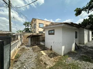 2bdrm House in Pokuase Mayera for sale