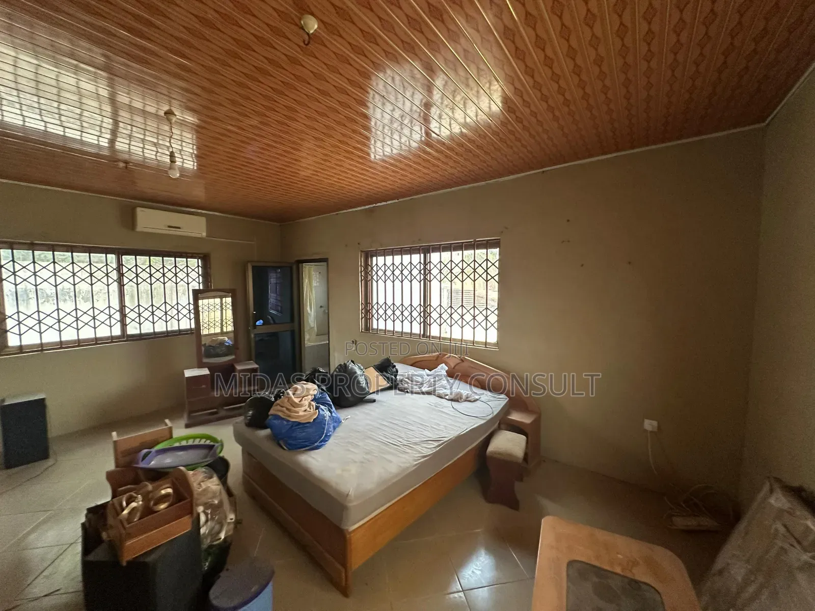 2bdrm House in Pokuase Mayera for sale