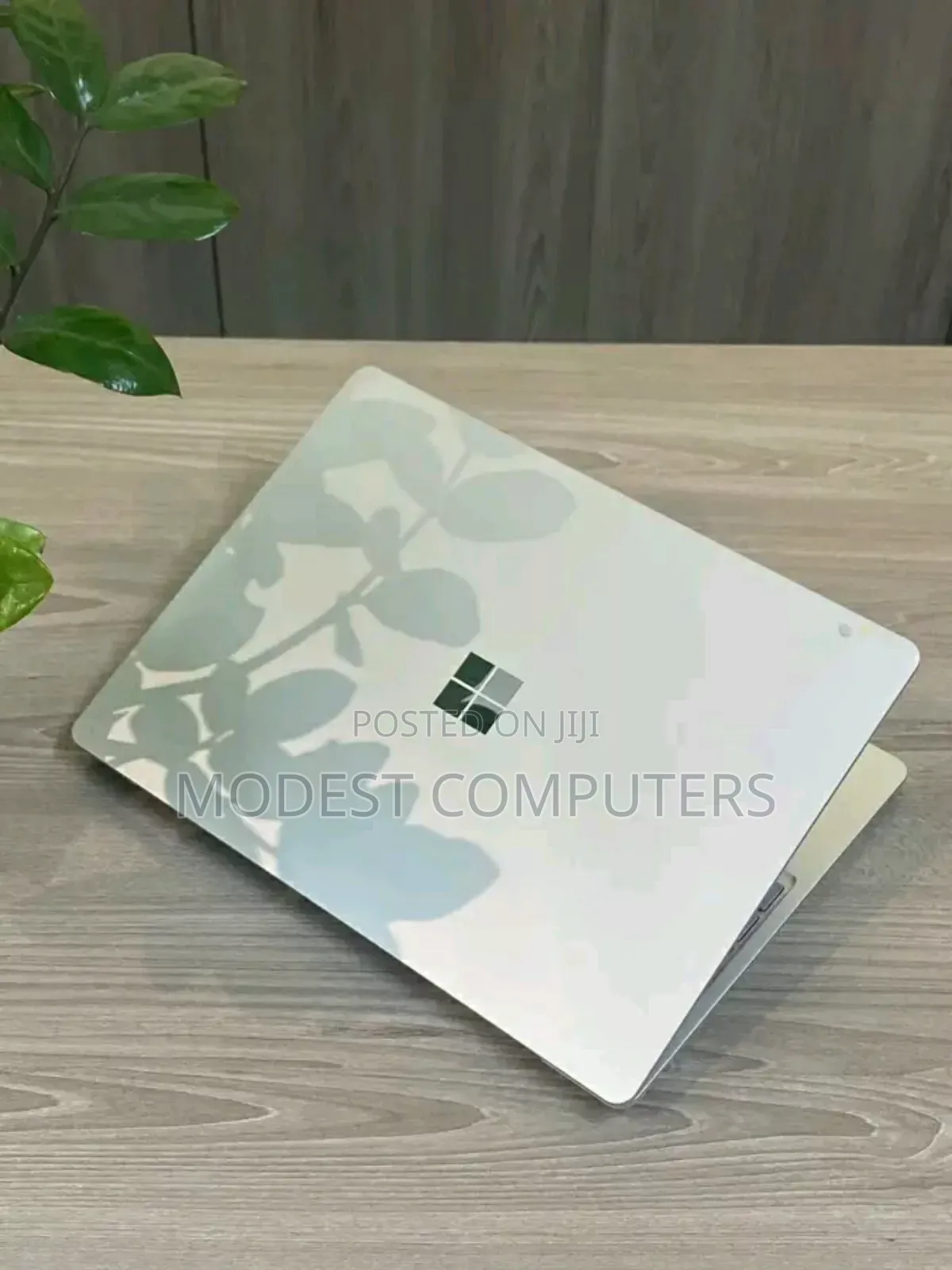 New Laptop Microsoft Surface Laptop Go 2 16GB Intel Core i5 SSD 1T