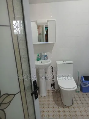 Furnished 3bdrm Apartment in Flo-Dee Estate, New-Juaben Municipal