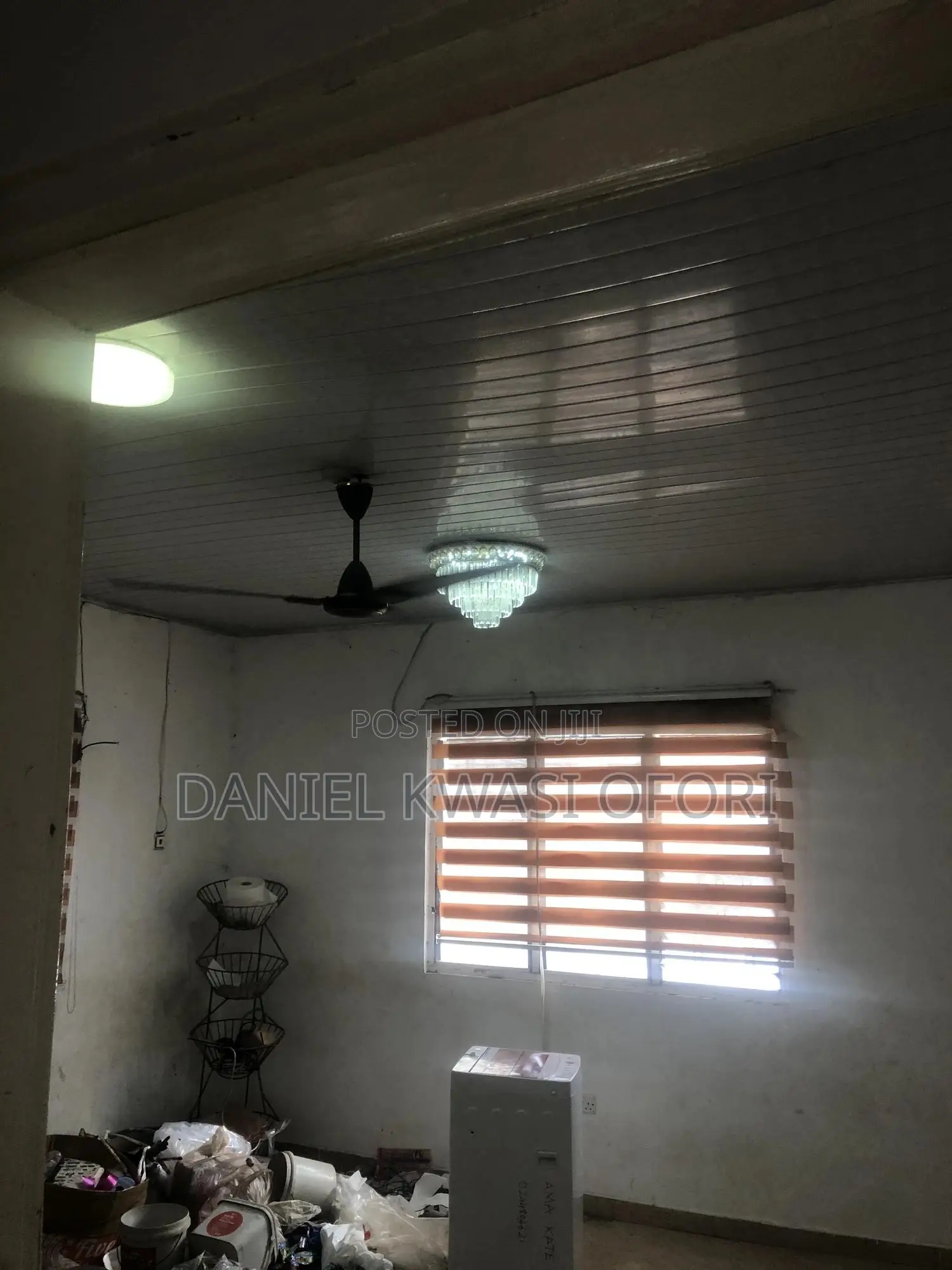 5bedrooms With 2 Entrances 4 Sale.