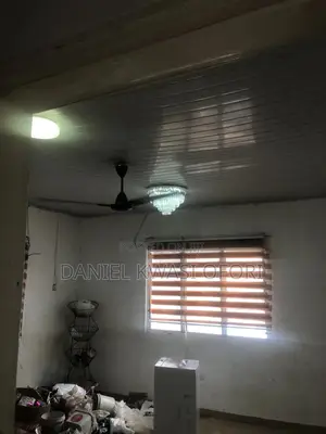 5bedrooms With 2 Entrances 4 Sale.