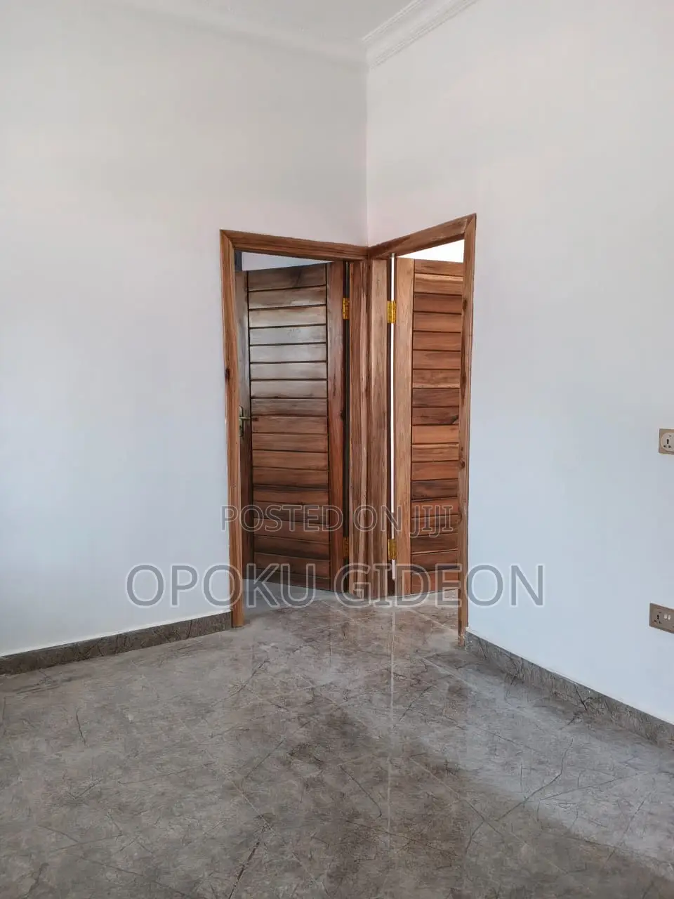 1bdrm Room & Parlour in Canada, Olebu for rent