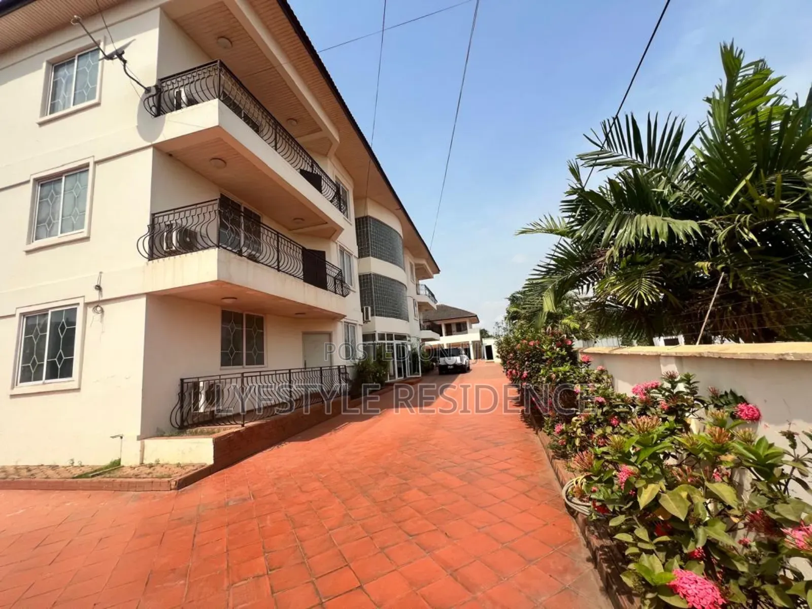 3bdrm Apartment in North Legon for rent