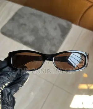 Small Sunglasses for Men / Small Sunglasses for Women