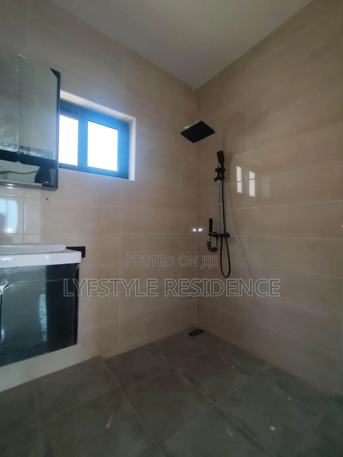 3bdrm House in East Legon Hills, School Junction for sale