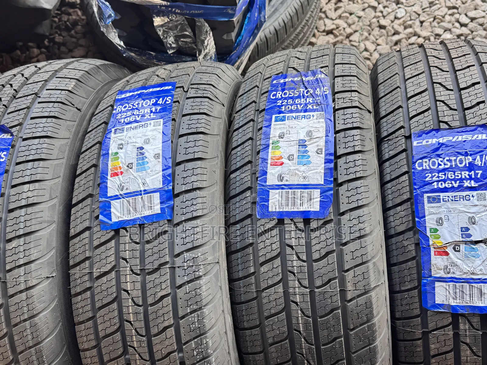 225/65r17 Compalsa