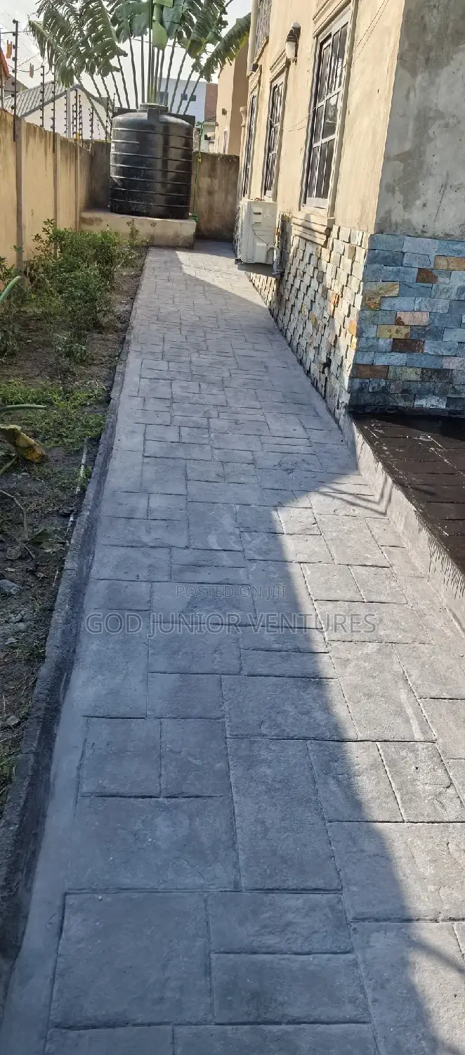 Floor Compound Design Stamping