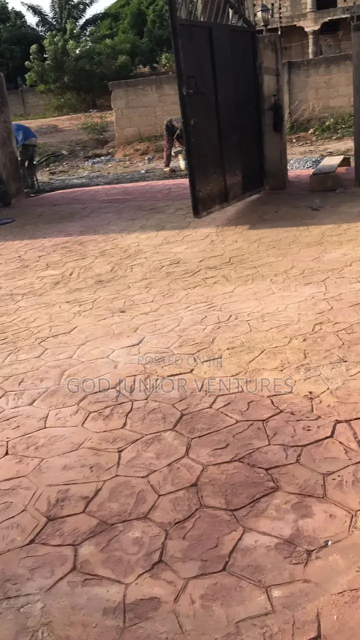 Floor Compound Design Stamping