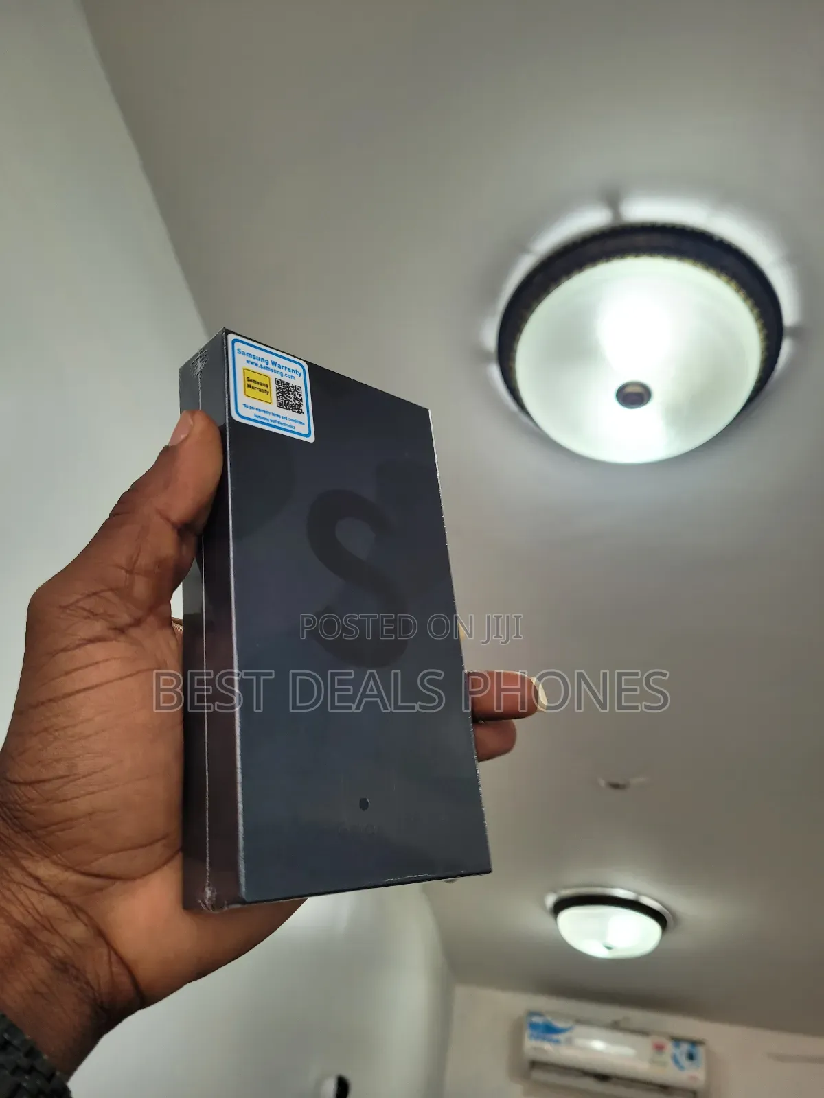 New Samsung Galaxy S22 5G 256 GB Black