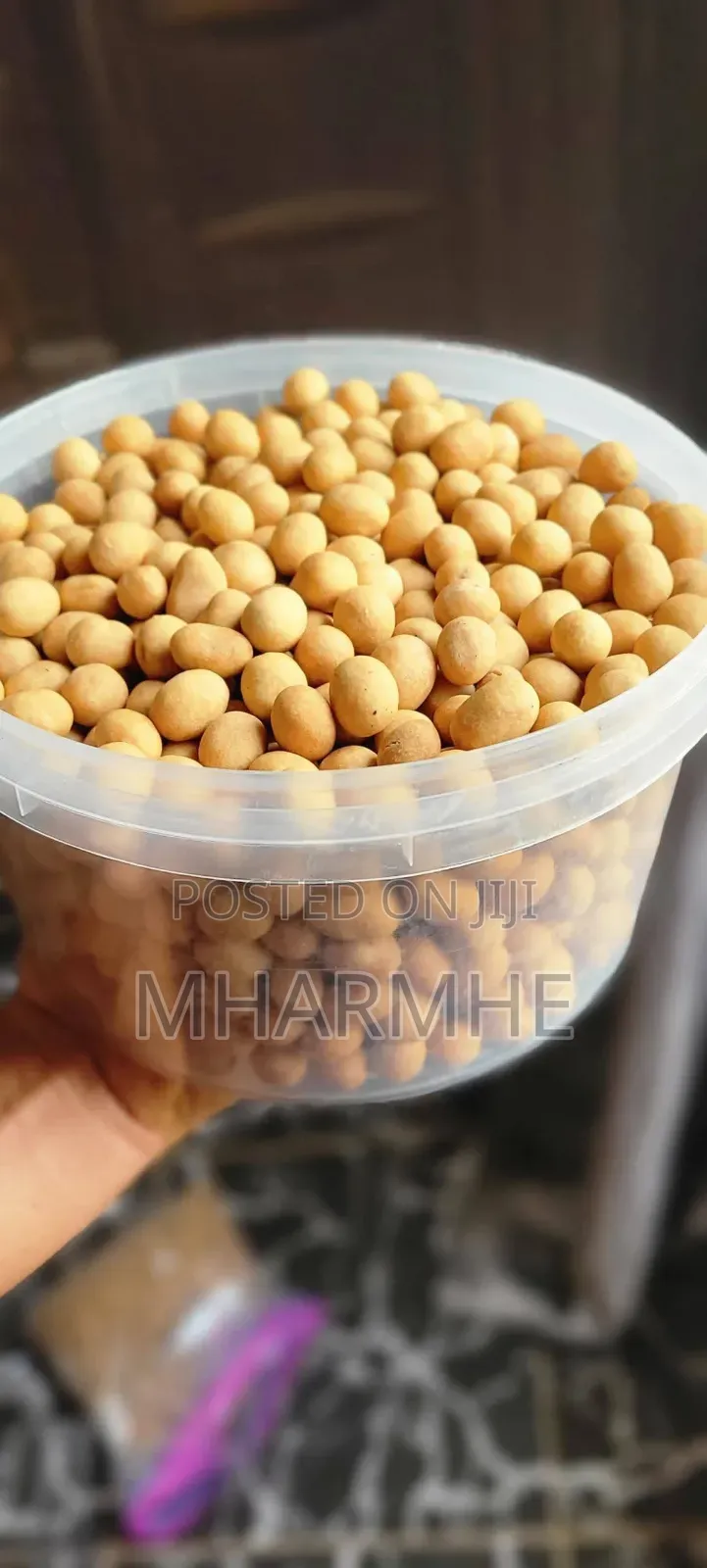 Coated Peanuts (Nkatie Burger)