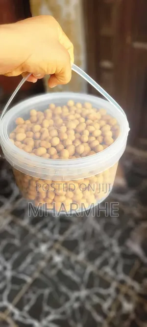 Coated Peanuts (Nkatie Burger)