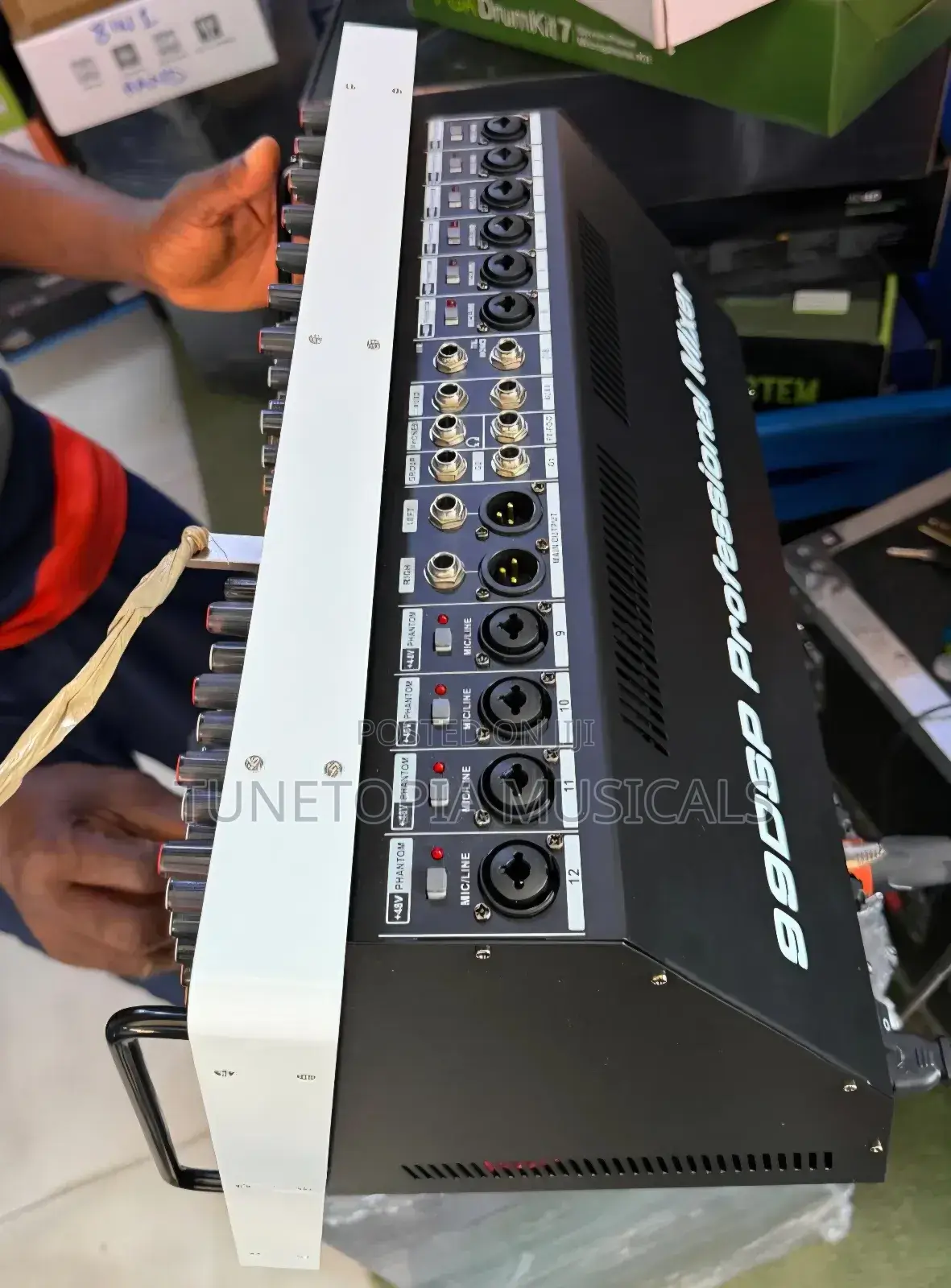 Yamaha X-1200 12channel Powered Mixer With Usb/Bluetooth