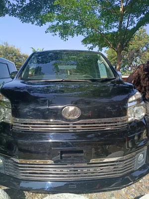 Toyota Voxy 2013 Black