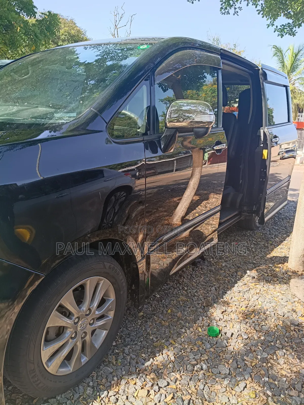 Toyota Voxy 2013 Black