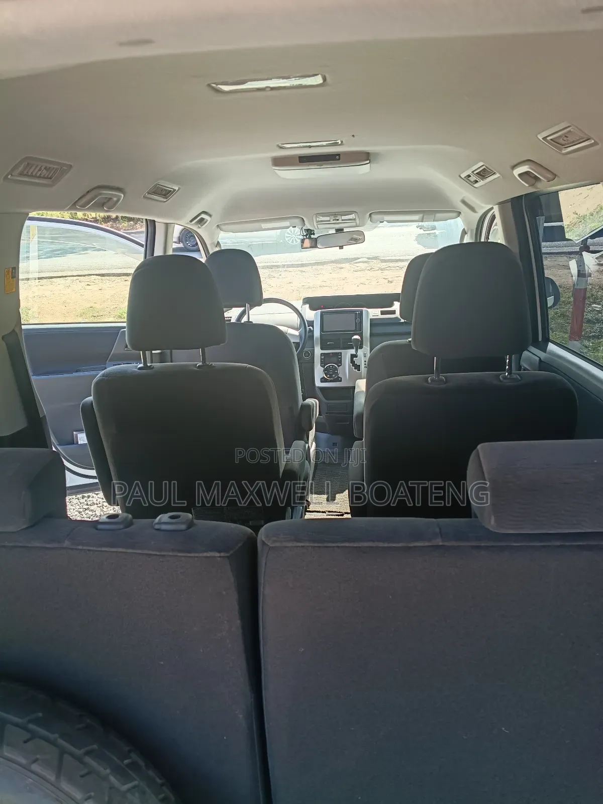 Toyota Voxy 2013 White