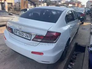 Honda Civic LX 4dr Sedan (1.8L 4cyl 5M) 2014 White