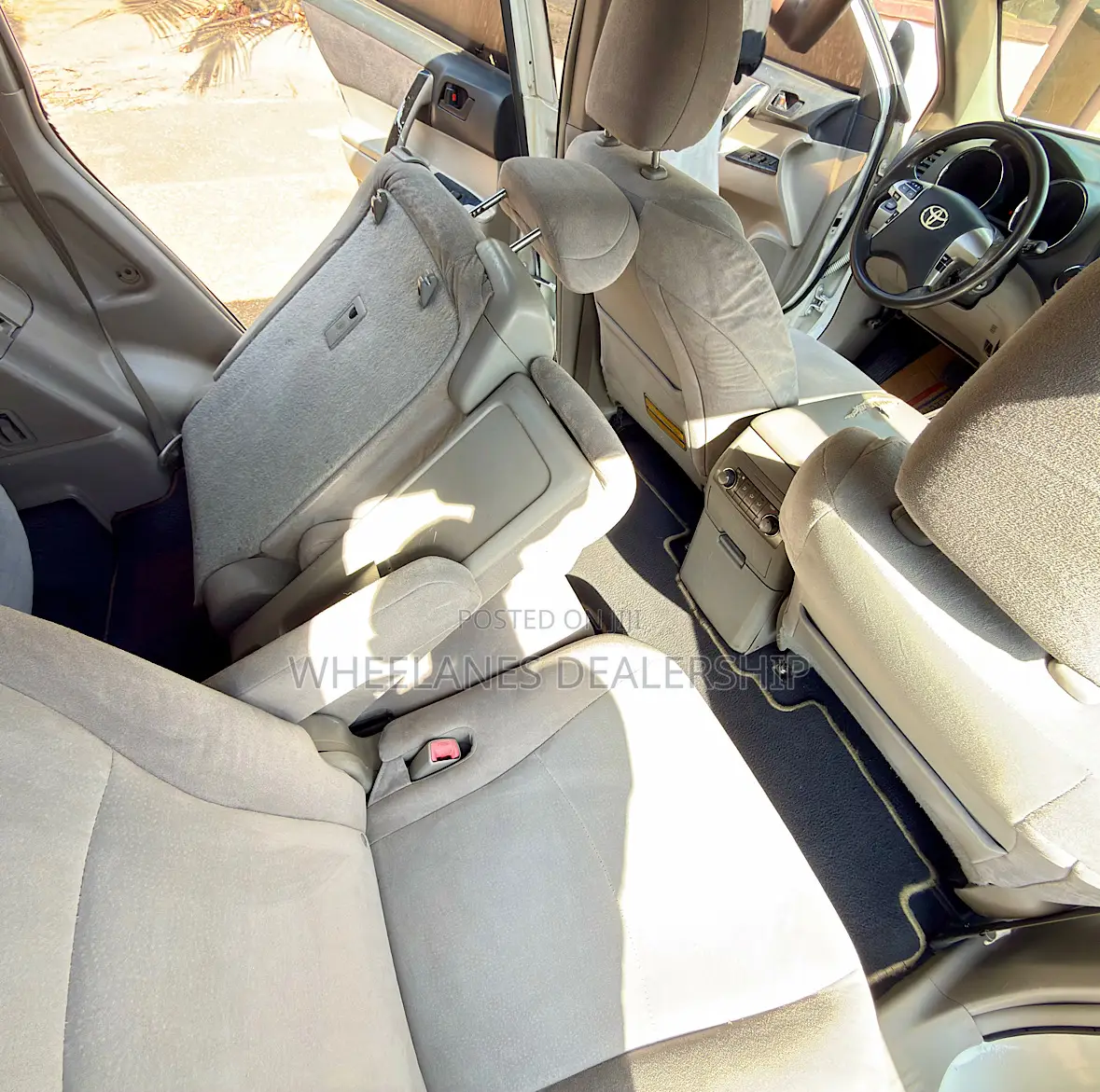 Toyota Highlander 2.7L 2WD 2013 Pearl
