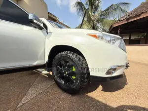 Toyota Highlander 2.7L 2WD 2013 Pearl
