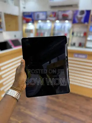Apple iPad Pro 12.9 (2022) 256 GB Silver