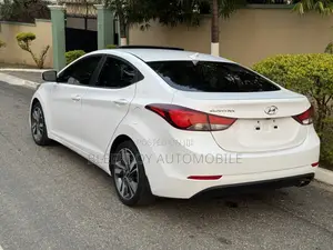 Hyundai Elantra 2015 White