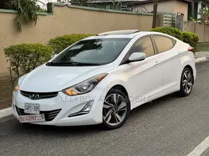 Hyundai Elantra 2015 White