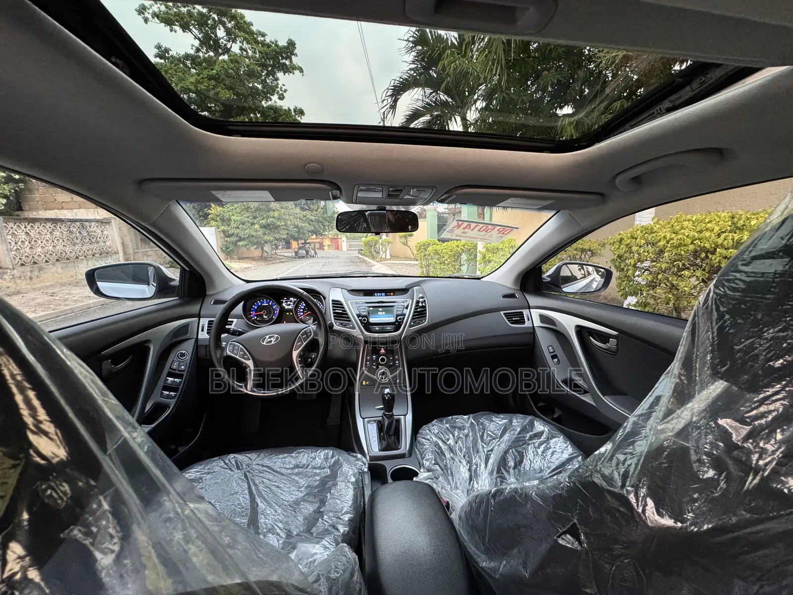 Hyundai Elantra 2015 White