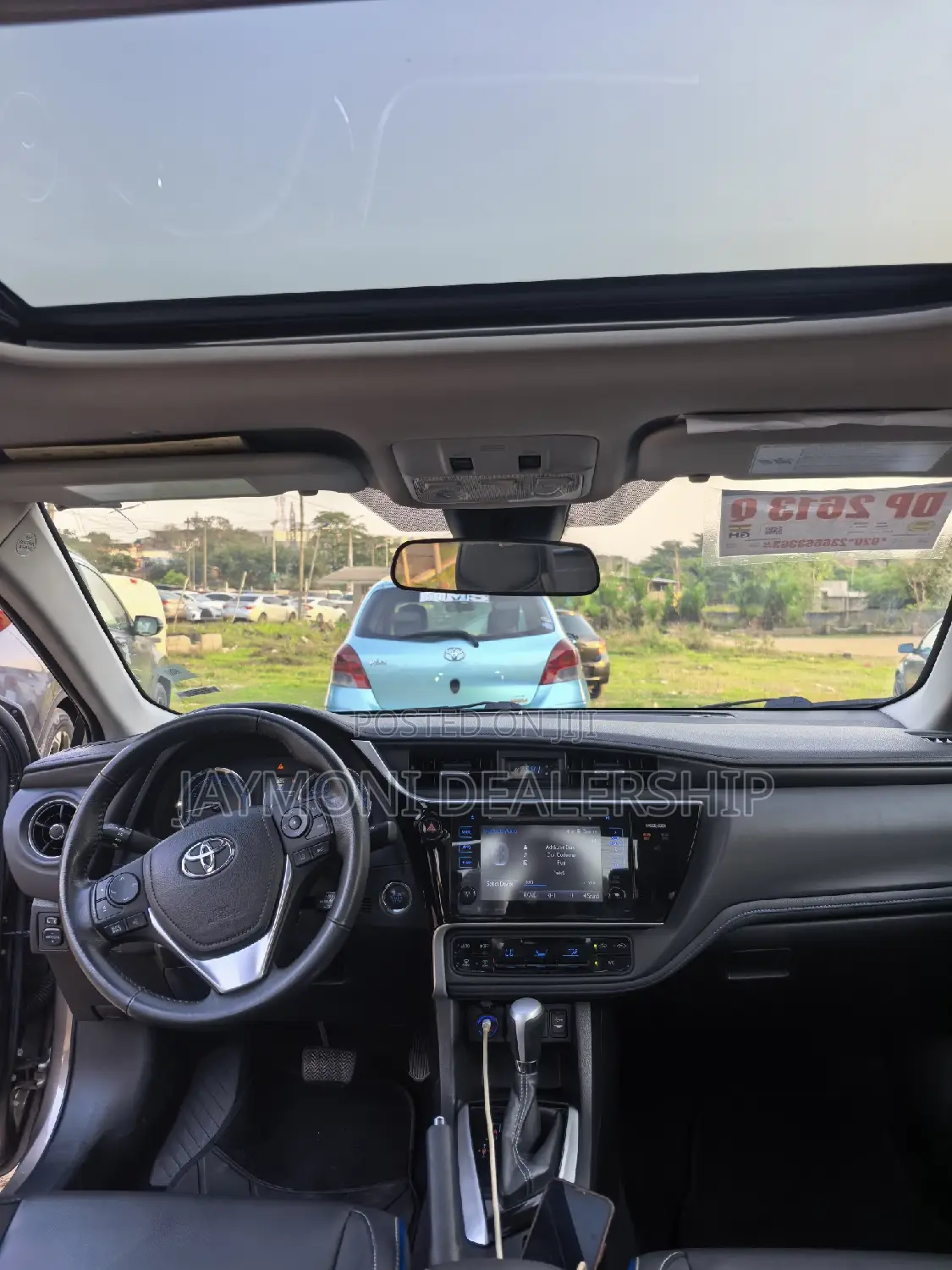 Toyota Corolla XSE 4dr Sedan (1.8L 4cyl CVT) 2017 Gray