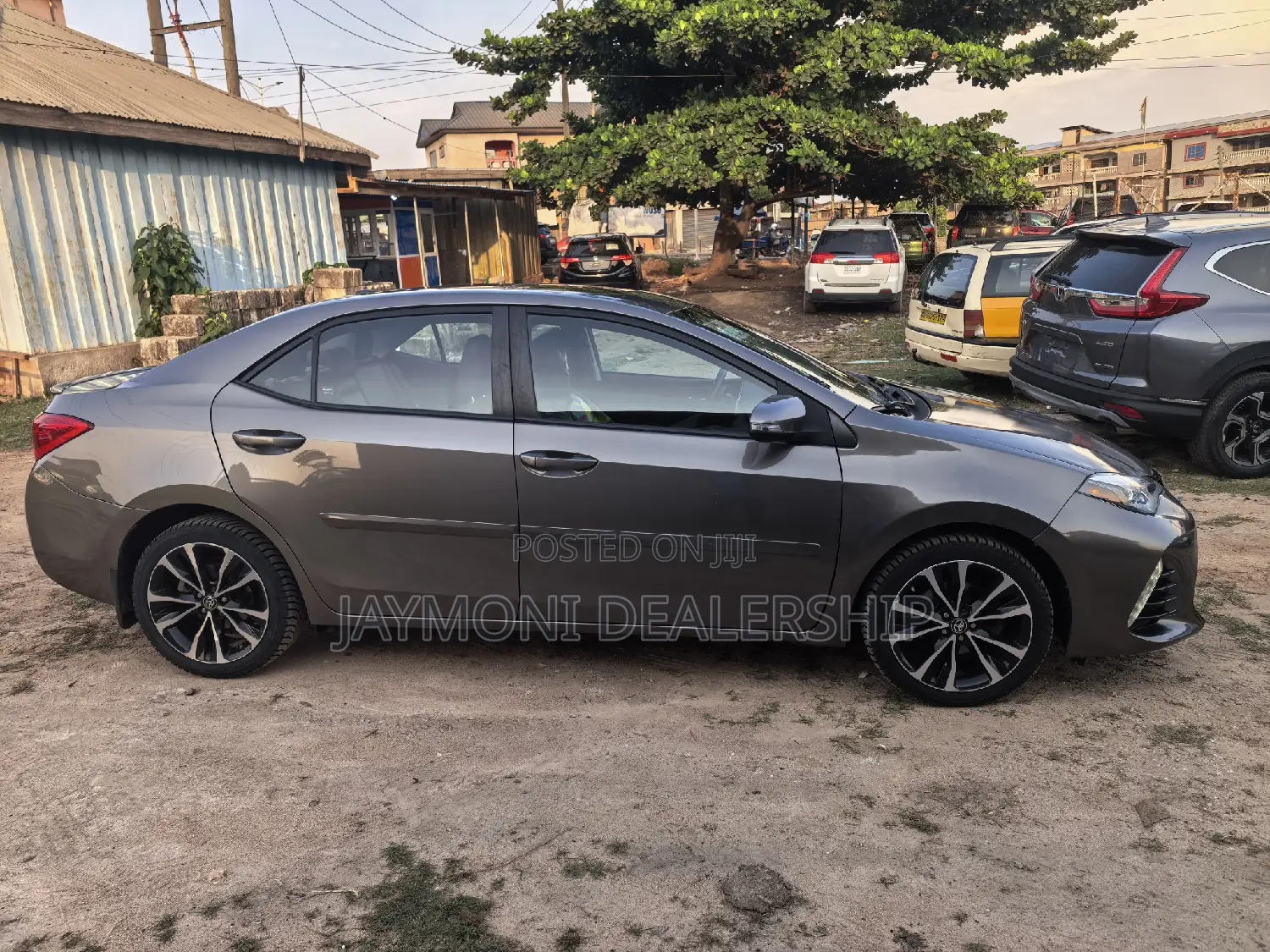 Toyota Corolla XSE 4dr Sedan (1.8L 4cyl CVT) 2017 Gray