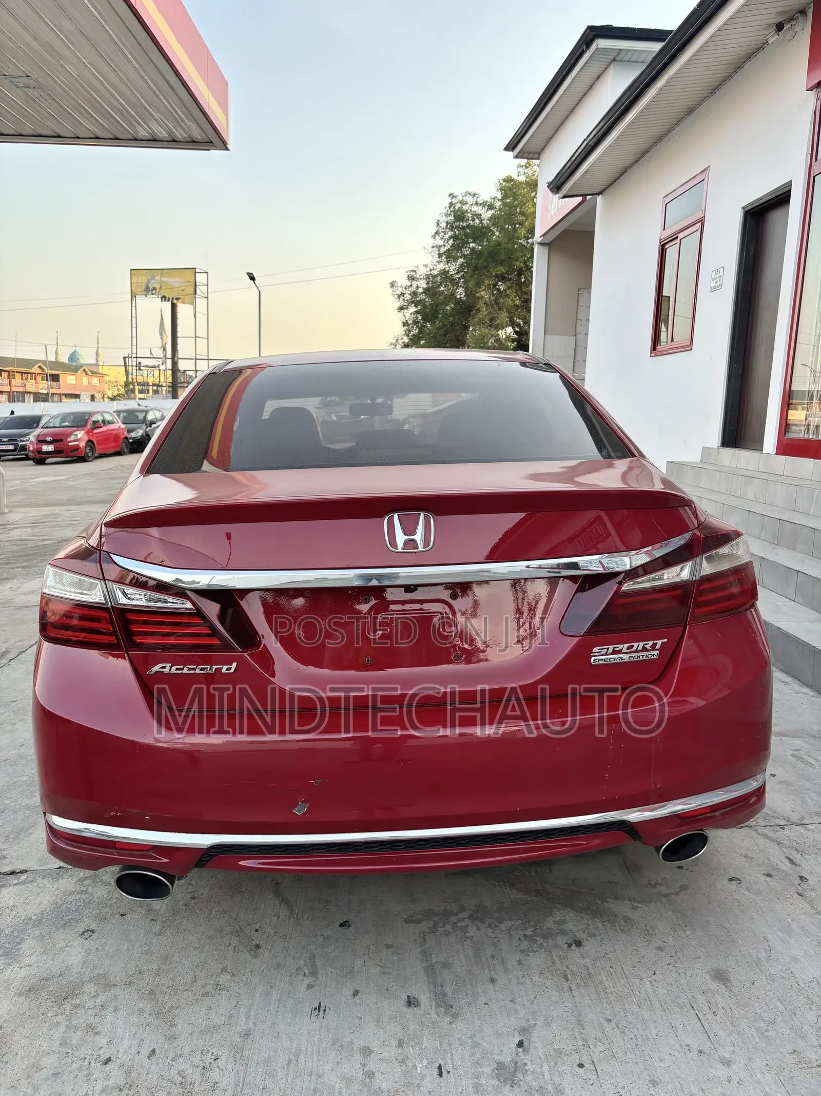 Honda Accord Sport SE 4dr Sedan FWD (2.4L 4cyl 2A) 2017 Red