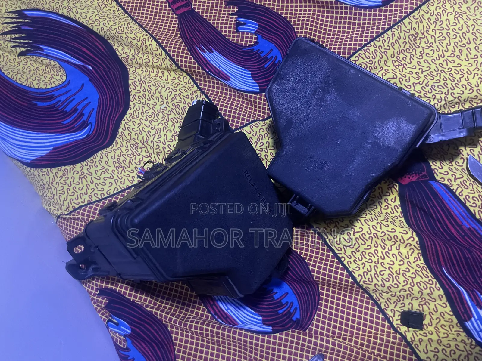 Toyota Vitz Relay and Fuse Box