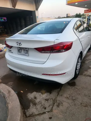 Hyundai Elantra 2017 White